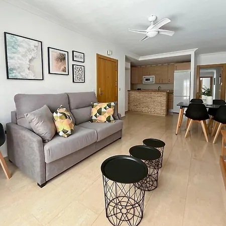 Mercedes - Nueva Apertura * Fuengirola