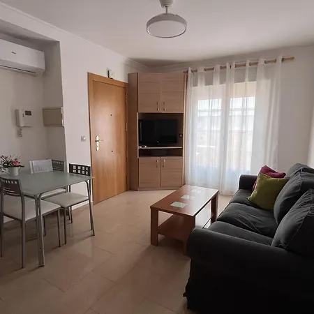 Mercedes - Nueva Apertura * Fuengirola