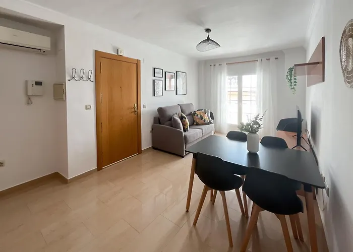 Mercedes - Nueva Apertura * Fuengirola