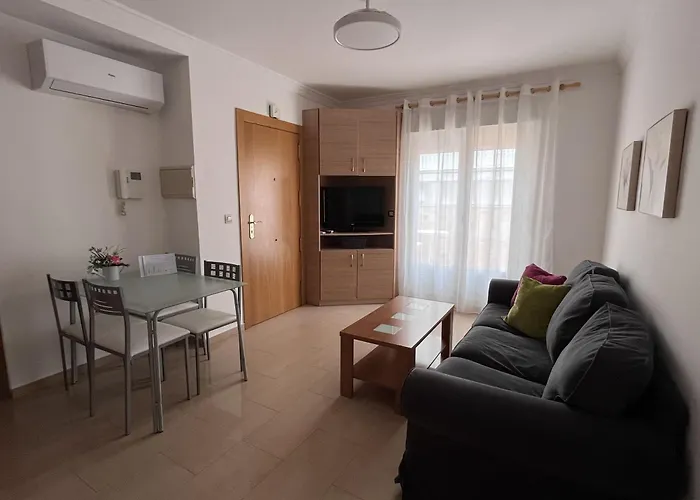 Mercedes - Nueva Apertura * Fuengirola