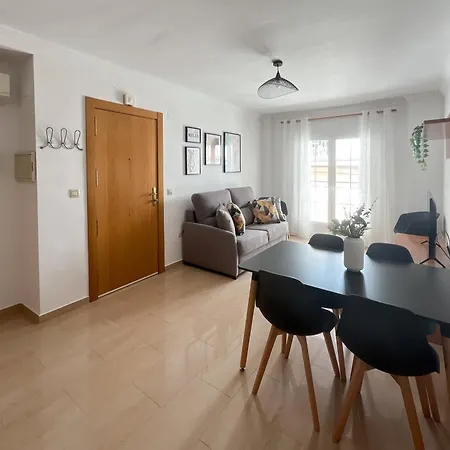 Mercedes - Nueva Apertura * Fuengirola