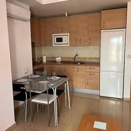 Mercedes - Nueva Apertura Fuengirola